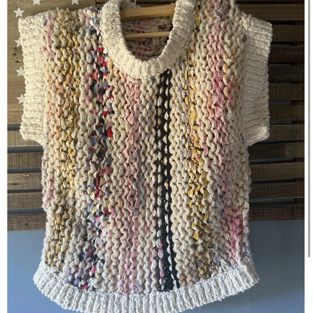 Anthropologie Pilcro Shaina Sweater Tee Artisan Knit
Short Sleeve Boho Top - Picture 1 of 7